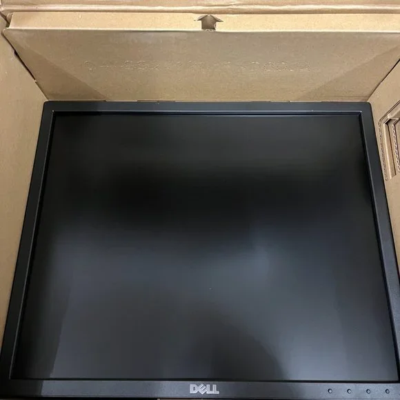 Dell 19 Inch Monitor - Picture 3 of 5